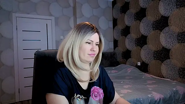 natusik online show from December 12, 4:59 am