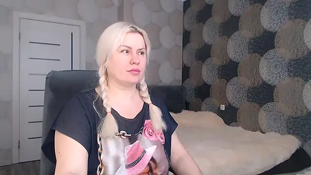 natusik online show from March 22, 8:40 am