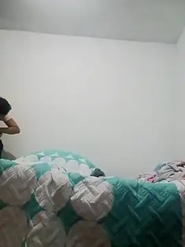 Snapshot of jume2205 chatting on December 6, 11:00 am jume2205 online show from December 6, 11:00 am