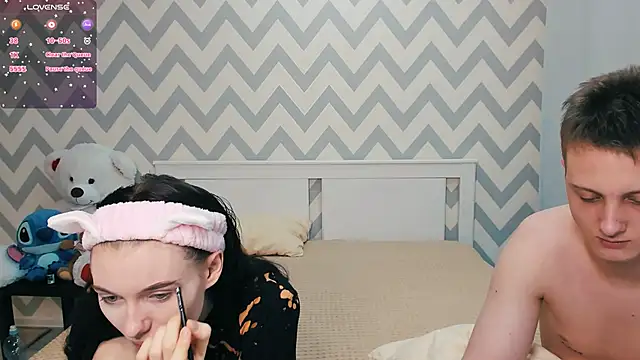 Snapshot of shaameless chatting on December 23, 12:52 pm shaameless online show from December 23, 12:52 pm