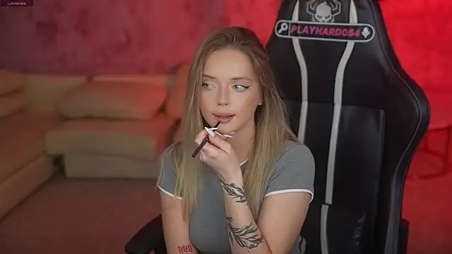 Snapshot of Cassy-Celestial_ chatting on May 31, 8:21 am Cassy-Celestial online show from May 31, 8:21 am