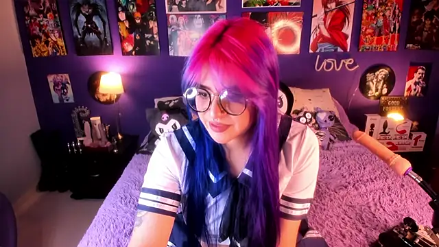 Snapshot of anne_cross chatting on March 18, 1:53 am anne cross online show from March 18, 1:53 am