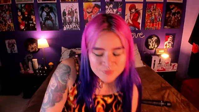 Snapshot of anne_cross chatting on November 8, 3:39 am anne cross online show from November 8, 3:39 am