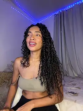 Snapshot of nicoleebony1 chatting on December 12, 7:59 pm nicoleebony1 online show from December 12, 7:59 pm
