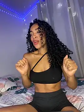 Snapshot of nicoleebony1 chatting on January 27, 9:11 pm nicoleebony1 online show from January 27, 9:11 pm