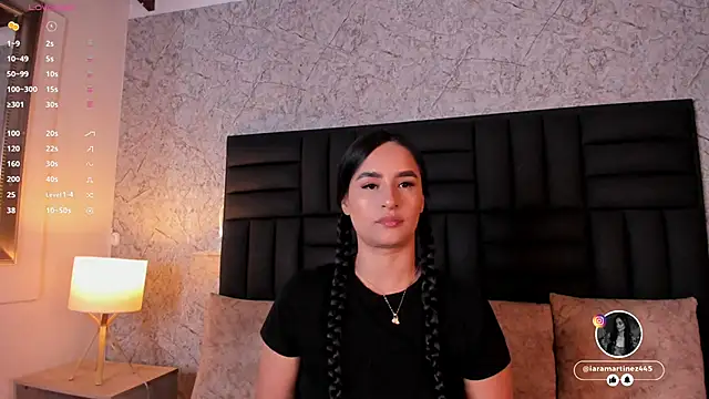 Snapshot of iara_martinez chatting on October 13, 12:49 pm iara martinez online show from October 13, 12:49 pm