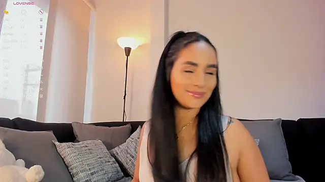 Snapshot of iara_martinez chatting on November 24, 3:12 pm iara martinez online show from November 24, 3:12 pm