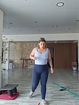 Juliietha servas online show from April 1, 5:21 pm