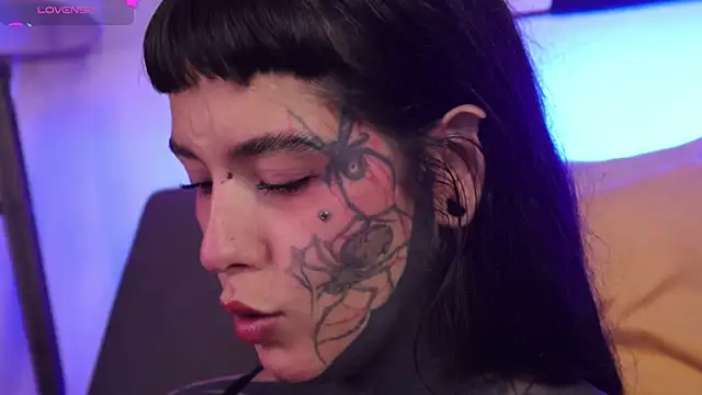 SylveonFox online show from October 30, 11:49 pm