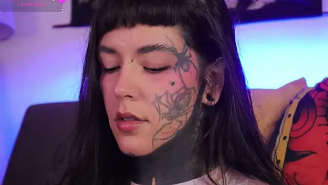 SylveonFox online show from November 17, 5:46 am