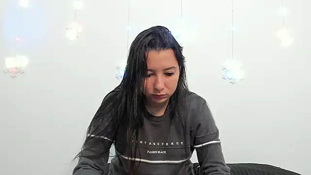 cami-01 online show from December 24, 1:39 pm
