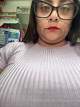 Snapshot of Sol_biglips chatting on January 7, 8:10 pm Sol biglips online show from January 7, 8:10 pm