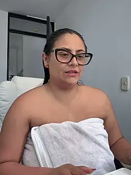 Sol biglips online show from March 17, 5:16 pm