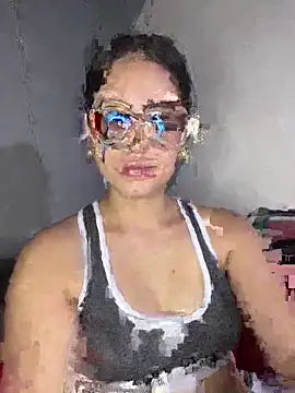 Azuna25 online show from April 1, 7:55 pm