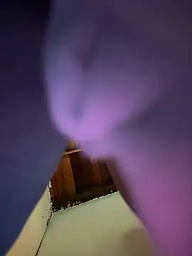 Snapshot of tom_thick chatting on November 4, 4:55 am tom thick online show from November 4, 4:55 am