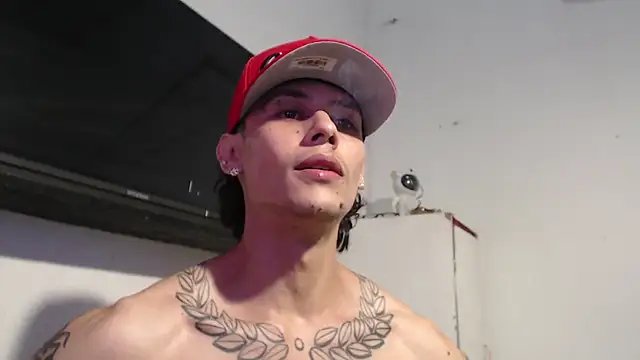 Snapshot of bix_couples chatting on November 3, 1:19 am bix couples online show from November 3, 1:19 am