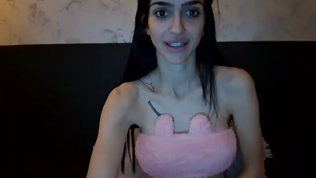 exotic brunettee online show from December 27, 1:28 pm