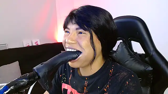 Snapshot of Anabel693 chatting on March 17, 6:11 pm Anabel693 online show from March 17, 6:11 pm