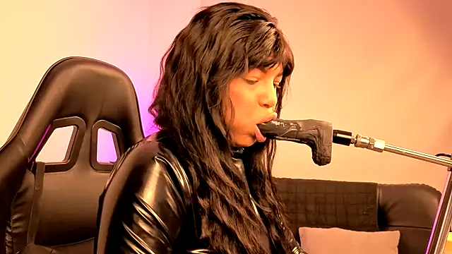 Snapshot of Anabel693 chatting on September 24, 10:29 am Anabel693 online show from September 24, 10:29 am