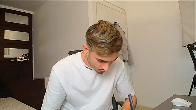 BrandonTate online show from November 19, 11:43 am