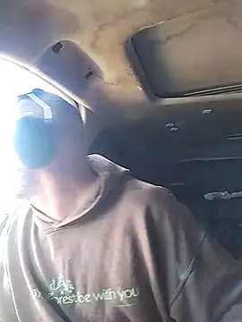 Snapshot of FloppyPickle4u chatting on November 16, 7:08 pm FloppyPickle4u online show from November 16, 7:08 pm