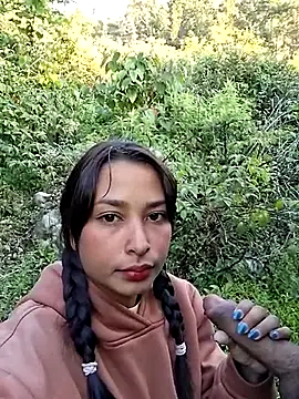 Snapshot of Bonnie_Clydeee chatting on March 18, 11:35 am Bonnie Clydeee online show from March 18, 11:35 am