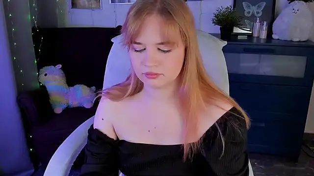 AlicePopsy online show from December 5, 11:30 am