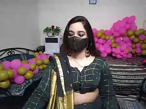 Arushisingh8888 online show from December 17, 8:56 am