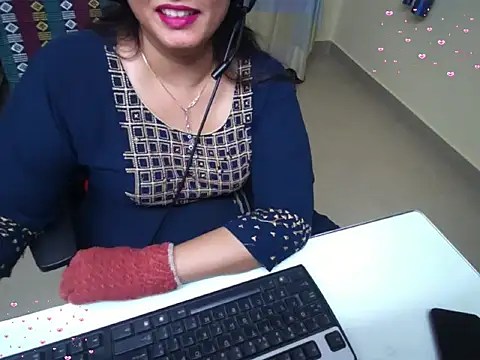 Arushisingh8888 online show from October 4, 12:14 pm