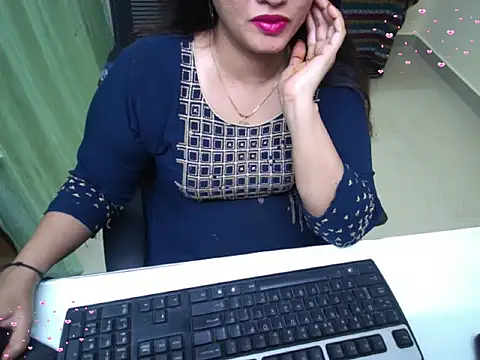 Arushisingh8888 online show from October 6, 12:57 pm