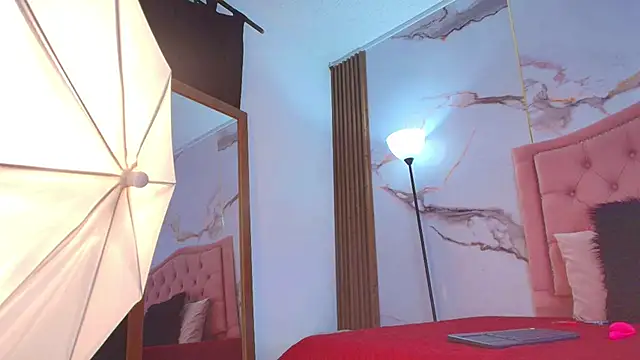 Ema Jonees online show from November 8, 11:32 am