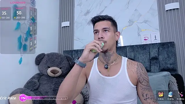 Snapshot of JAYCOB00 chatting on February 1, 5:22 pm JAYCOB00 online show from February 1, 5:22 pm