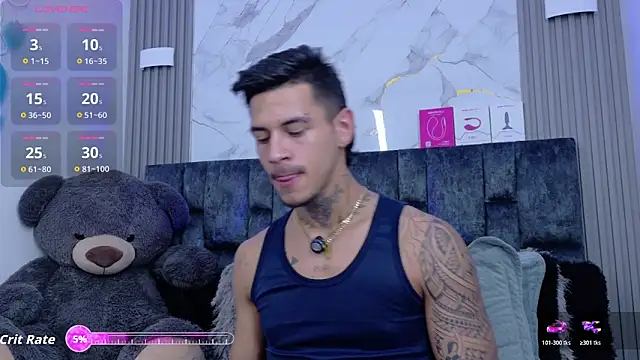 Snapshot of JAYCOB00 chatting on February 6, 1:32 am JAYCOB00 online show from February 6, 1:32 am