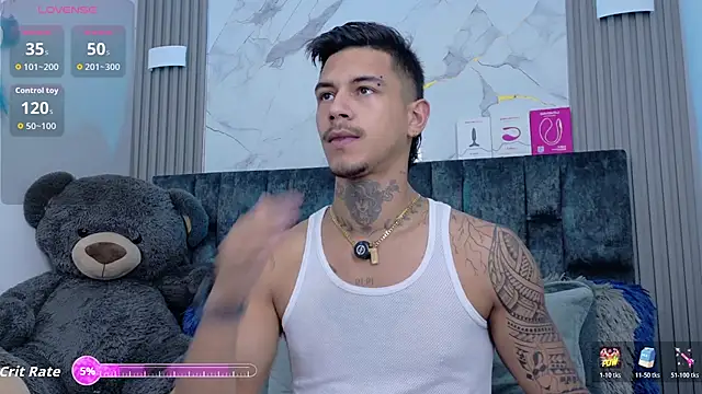 Snapshot of JAYCOB00 chatting on February 12, 1:11 am JAYCOB00 online show from February 12, 1:11 am