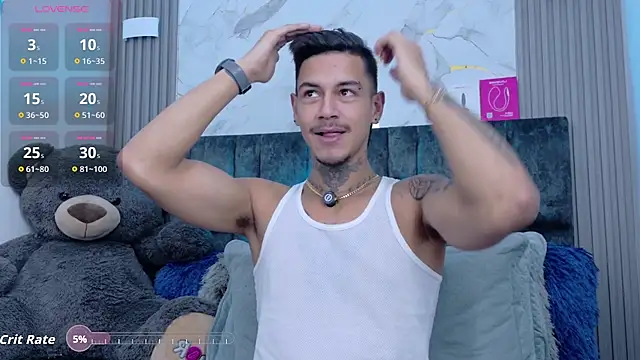 Snapshot of JAYCOB00 chatting on February 14, 1:02 am JAYCOB00 online show from February 14, 1:02 am