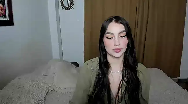 Snapshot of teseo_and_afroditha_ chatting on March 14, 4:32 am teseo and afroditha online show from March 14, 4:32 am