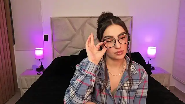 teseo and afroditha  online show from March 6, 3:47 am