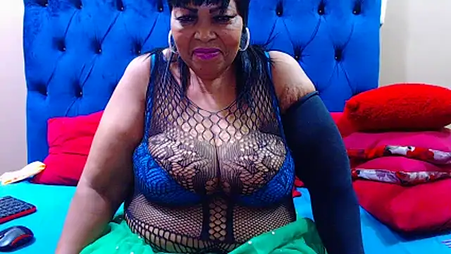 ebonycandy10 online show from March 4, 5:30 pm