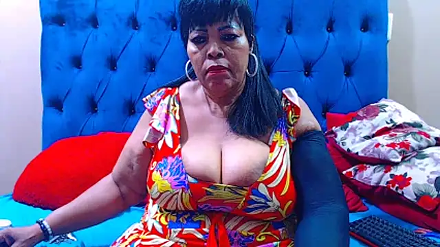 ebonycandy10 online show from March 11, 7:42 pm