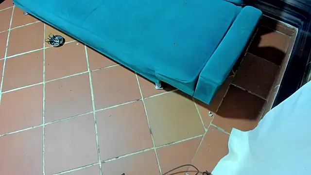 Snapshot of play_hard2 chatting on December 1, 10:37 pm play hard2 online show from December 1, 10:37 pm