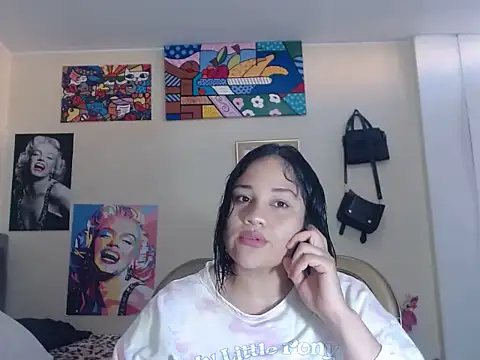 melissa4855 online show from November 17, 9:31 pm