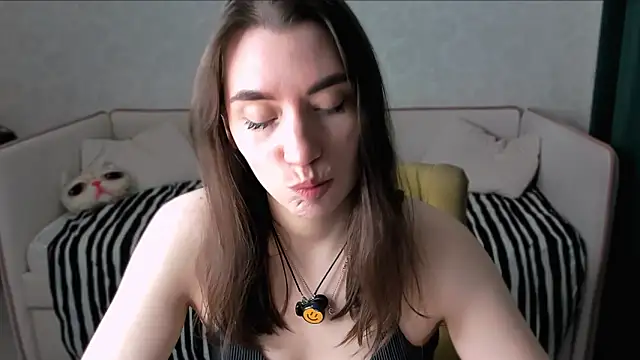 pussyhome2407 online show from March 21, 10:24 pm