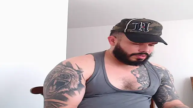 alexandergranda71 online show from December 28, 7:01 pm