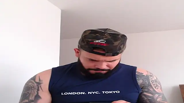 alexandergranda71 online show from December 30, 5:34 pm