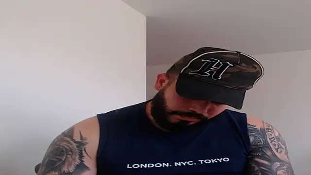 alexandergranda71 online show from December 31, 5:51 pm