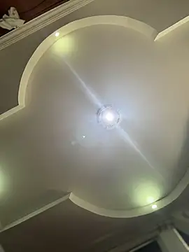 Snapshot of emiss_ chatting on October 24, 1:51 pm emiss online show from October 24, 1:51 pm