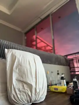 Snapshot of emiss_ chatting on November 2, 3:14 pm emiss online show from November 2, 3:14 pm