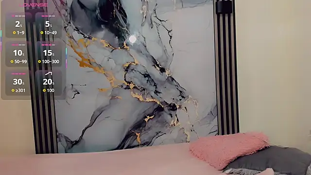 Snapshot of Rubi_30 chatting on April 1, 11:22 am Rubi 30 online show from April 1, 11:22 am