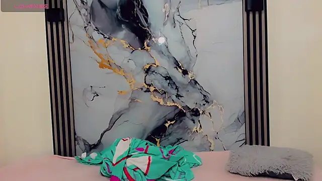 Snapshot of Rubi_30 chatting on April 6, 11:22 am Rubi 30 online show from April 6, 11:22 am