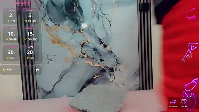 Snapshot of Rubi_30 chatting on April 8, 11:21 am Rubi 30 online show from April 8, 11:21 am